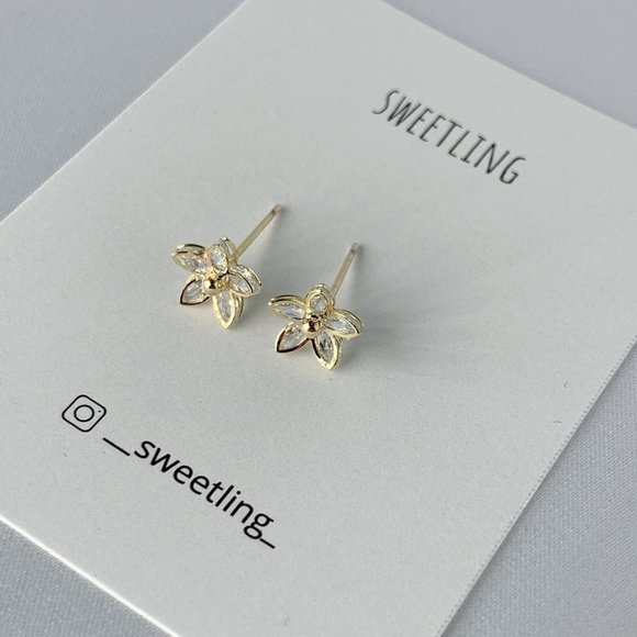 [14K Gold Plated] Flower Stud Earrings - Picture 3 of 9